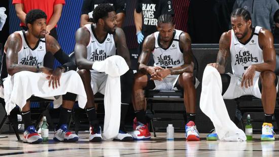 ¿Pueden Los Angeles Clippers recibir asistencia de Rajon Rondo?